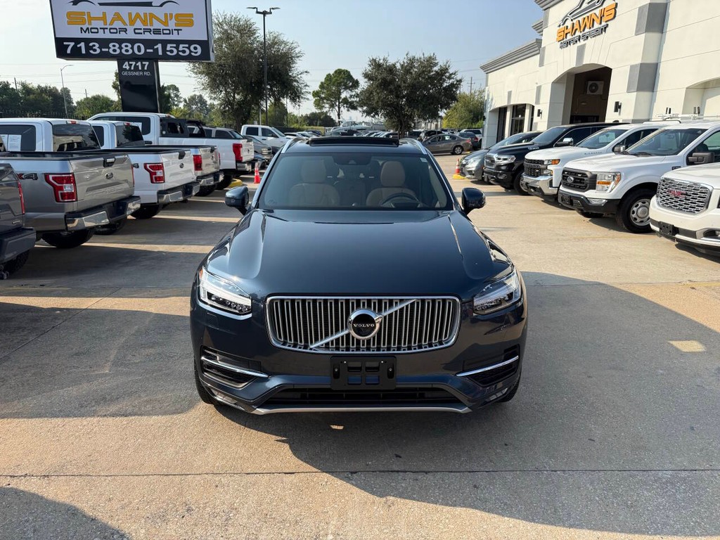 Volvo XC90 Vehicle Full-screen Gallery Image 45