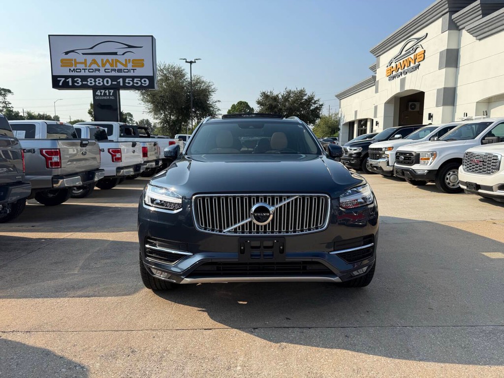 Volvo XC90 Vehicle Full-screen Gallery Image 46