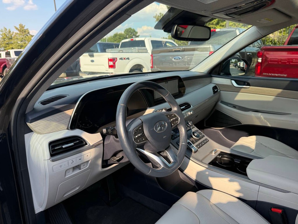 Hyundai Palisade Vehicle Full-screen Gallery Image 06