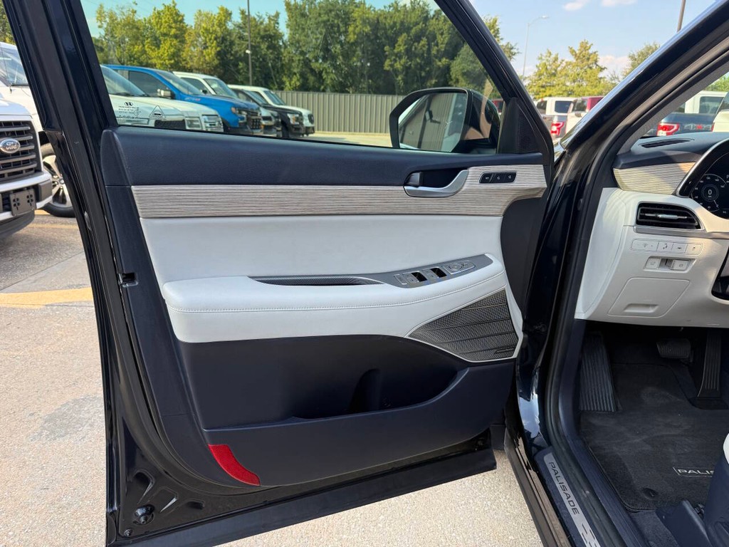 Hyundai Palisade Vehicle Full-screen Gallery Image 08