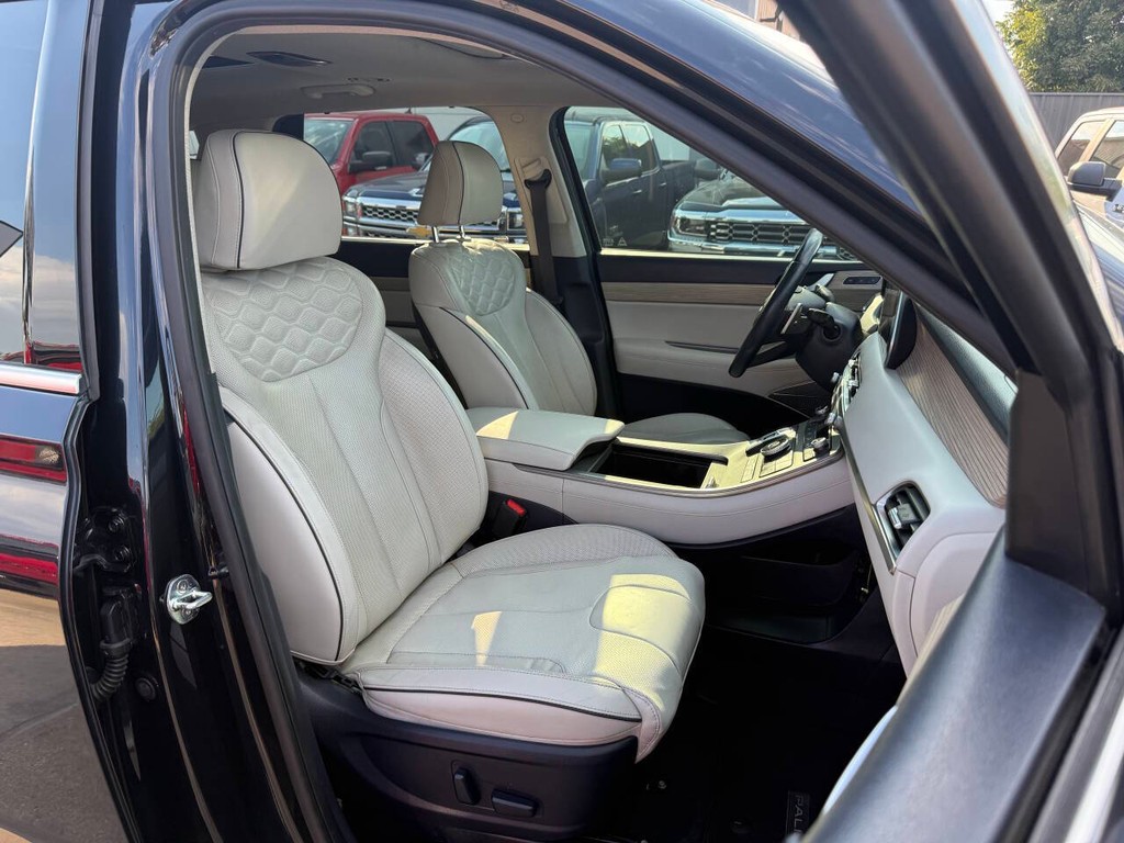 Hyundai Palisade Vehicle Full-screen Gallery Image 10