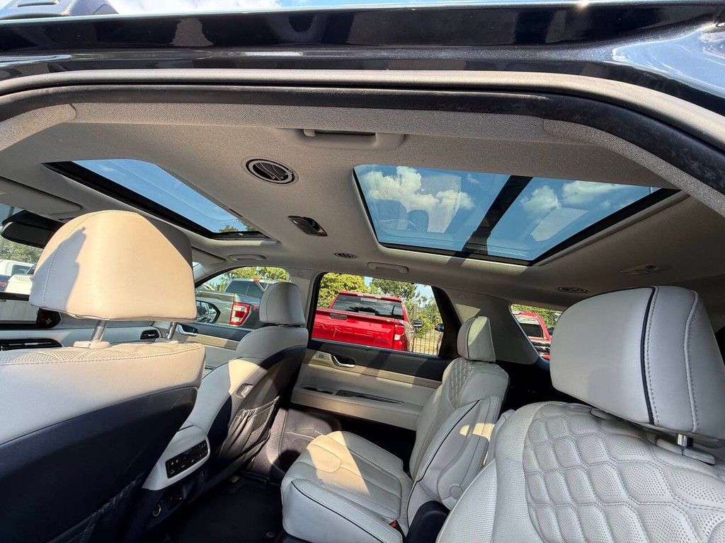 Hyundai Palisade Vehicle Full-screen Gallery Image 35