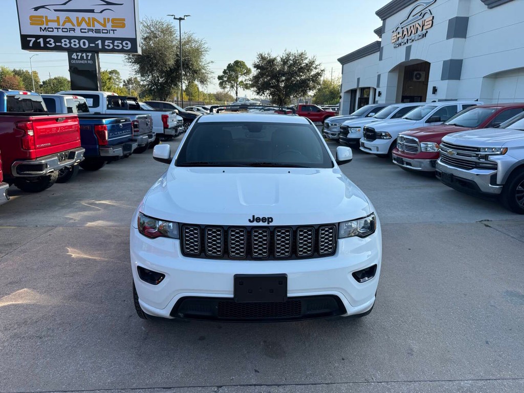 Jeep Grand Cherokee Vehicle Full-screen Gallery Image 38