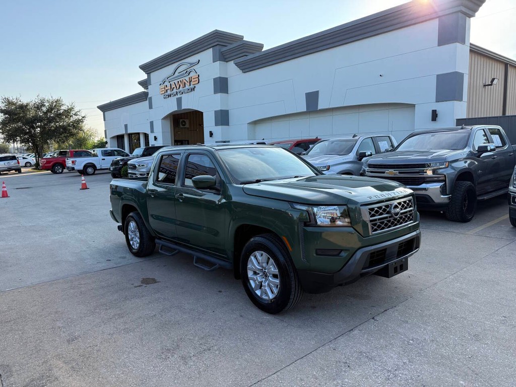 Nissan Frontier Vehicle Full-screen Gallery Image 02