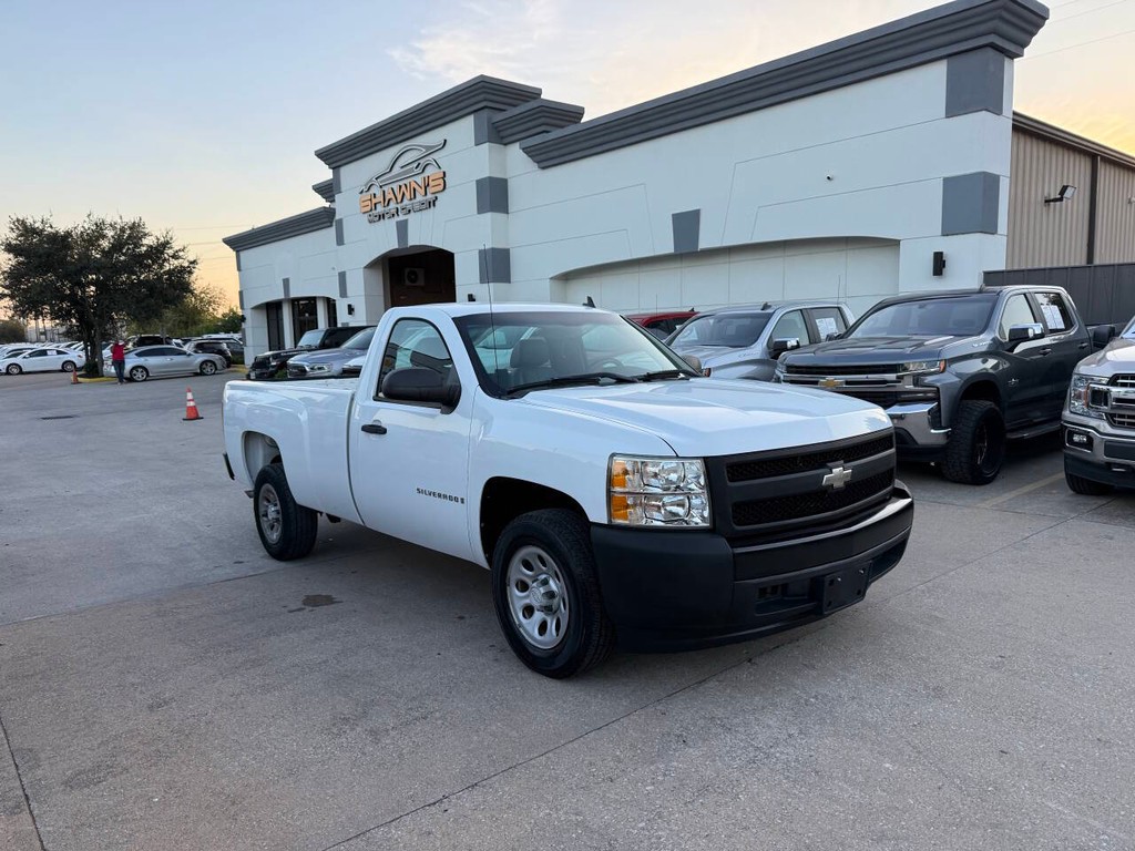 Chevrolet Silverado 1500 Vehicle Full-screen Gallery Image 02