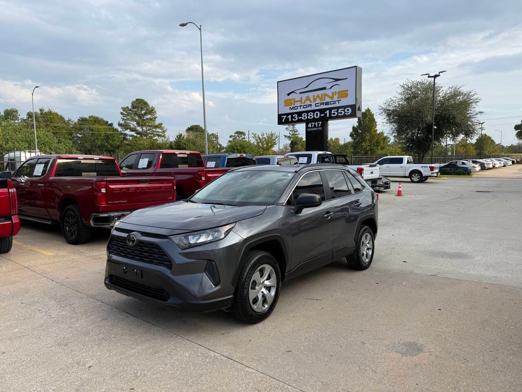 Toyota RAV4 Vehicle Full-screen Gallery Image 03