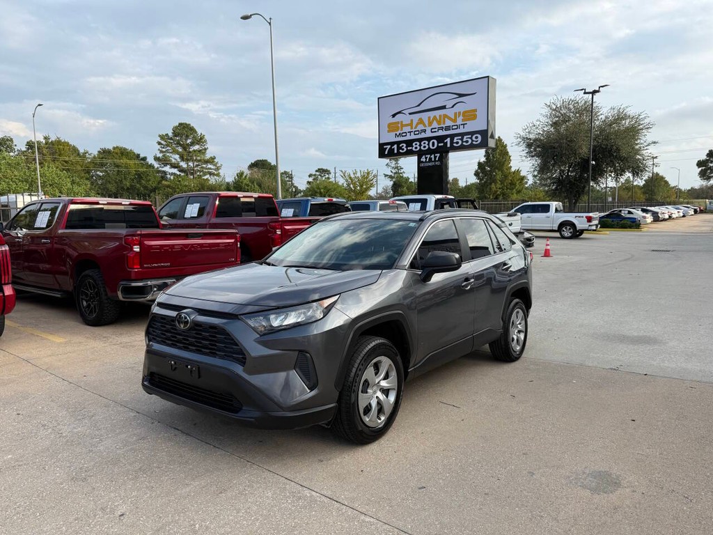 Toyota RAV4 Vehicle Full-screen Gallery Image 40