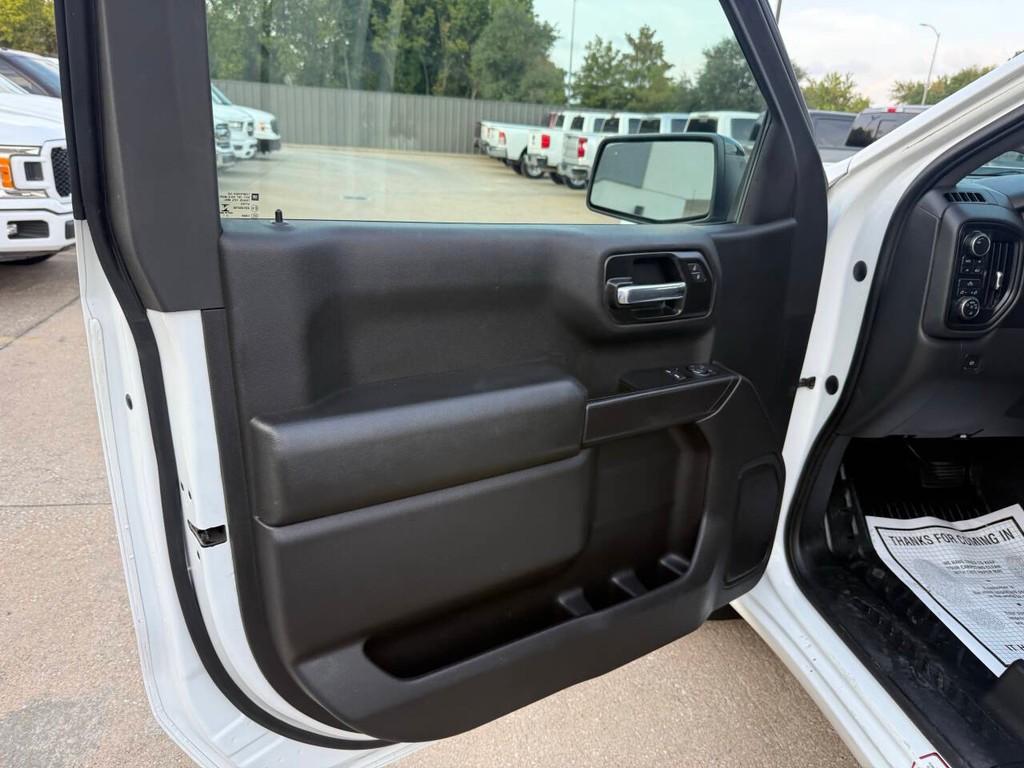 Chevrolet Silverado 1500 Vehicle Full-screen Gallery Image 08