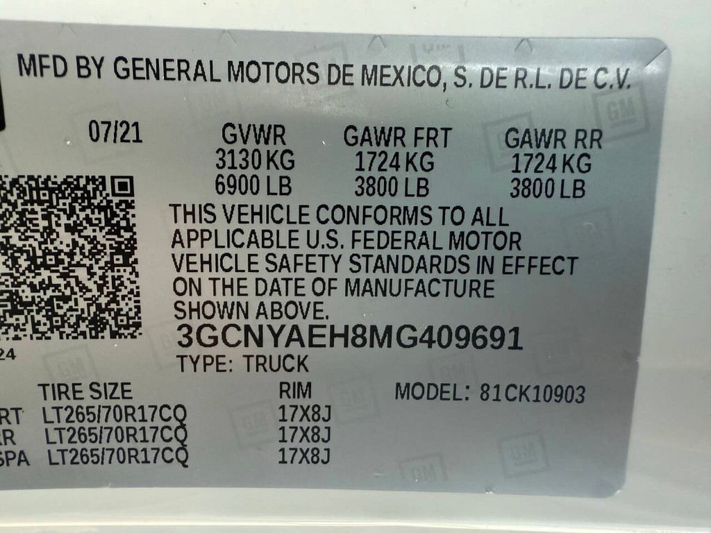 Chevrolet Silverado 1500 Vehicle Full-screen Gallery Image 25