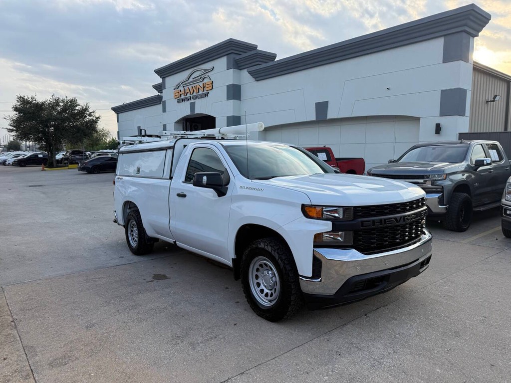 Chevrolet Silverado 1500 Vehicle Full-screen Gallery Image 36