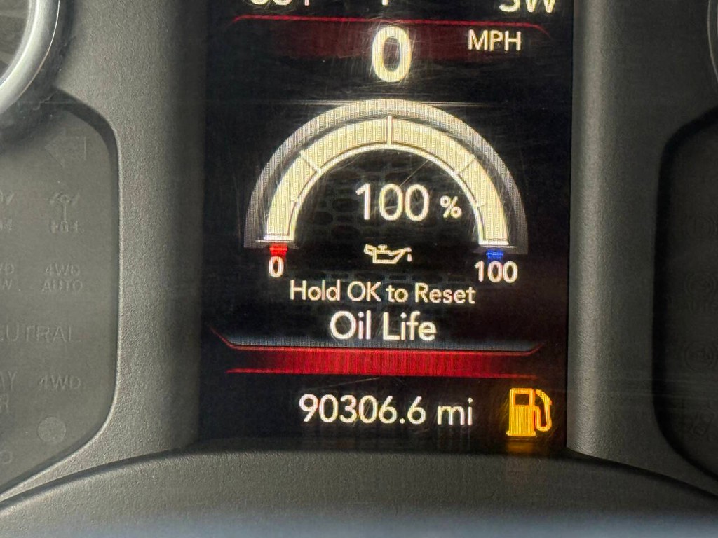 Ram 3500 Vehicle Full-screen Gallery Image 33