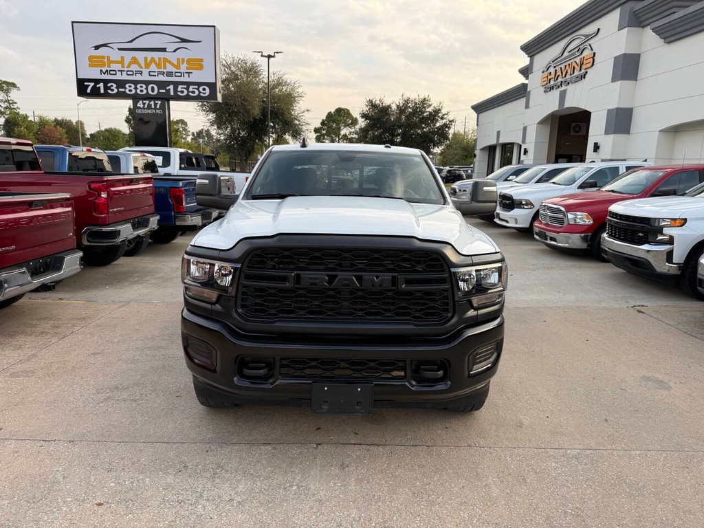 Ram 3500 Vehicle Full-screen Gallery Image 40