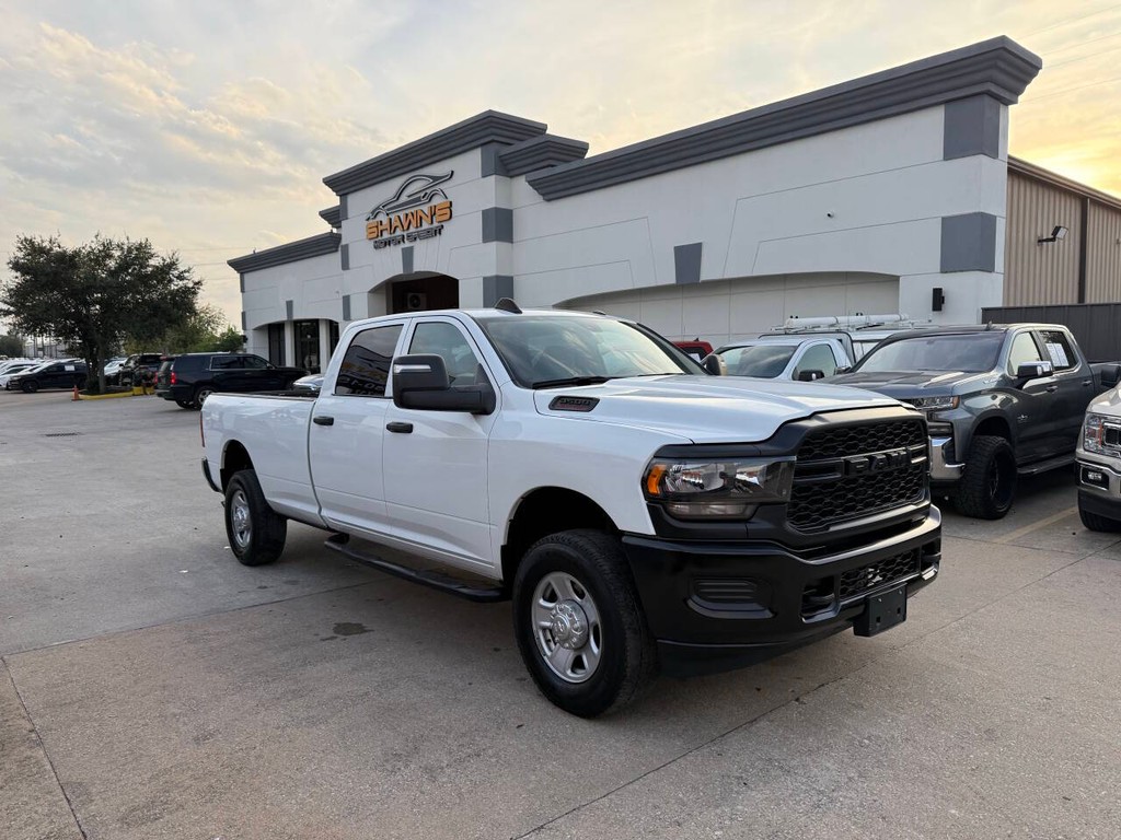 Ram 3500 Vehicle Full-screen Gallery Image 42