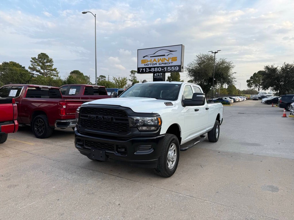 Ram 3500 Vehicle Full-screen Gallery Image 43