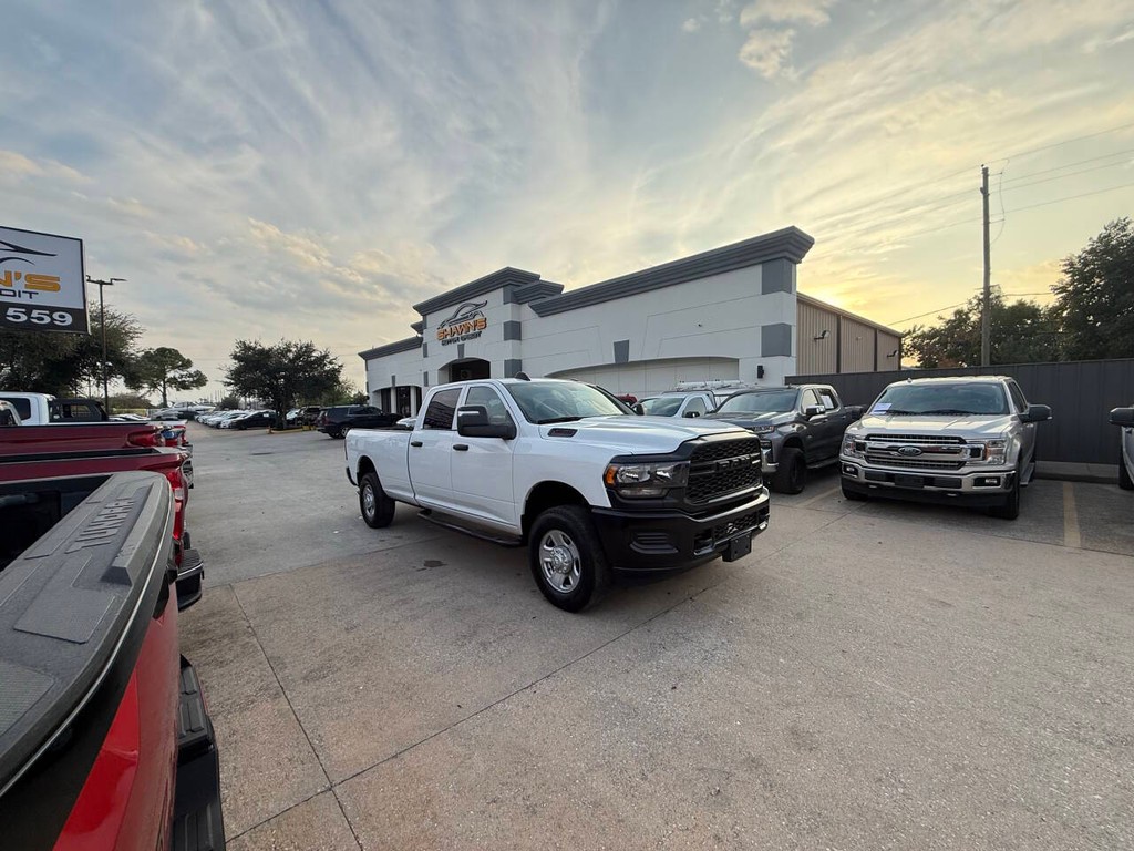 Ram 3500 Vehicle Full-screen Gallery Image 44