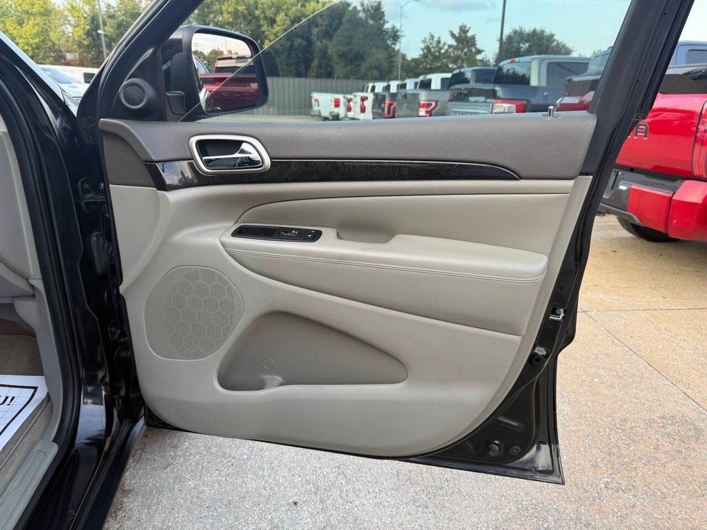 Jeep Grand Cherokee Vehicle Full-screen Gallery Image 10