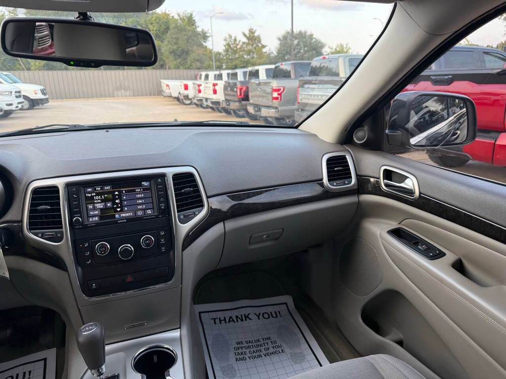 Jeep Grand Cherokee Vehicle Full-screen Gallery Image 18
