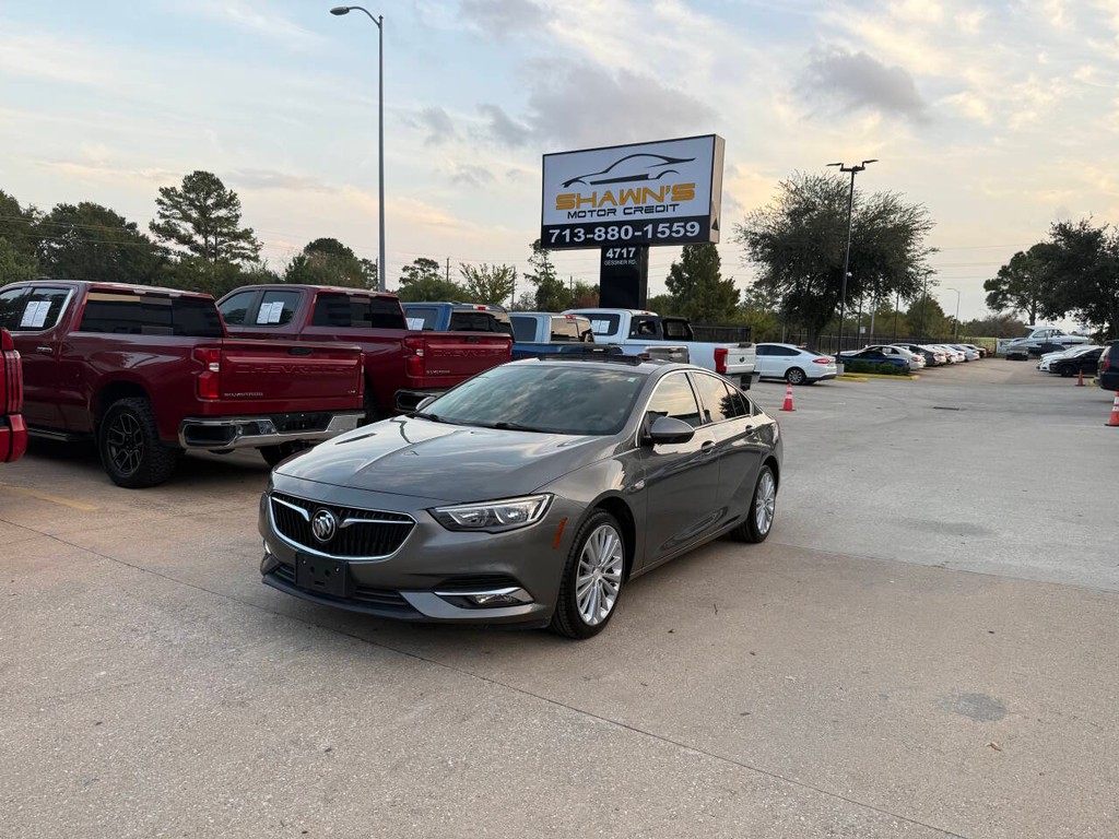 Buick Regal Sportback Vehicle Full-screen Gallery Image 42