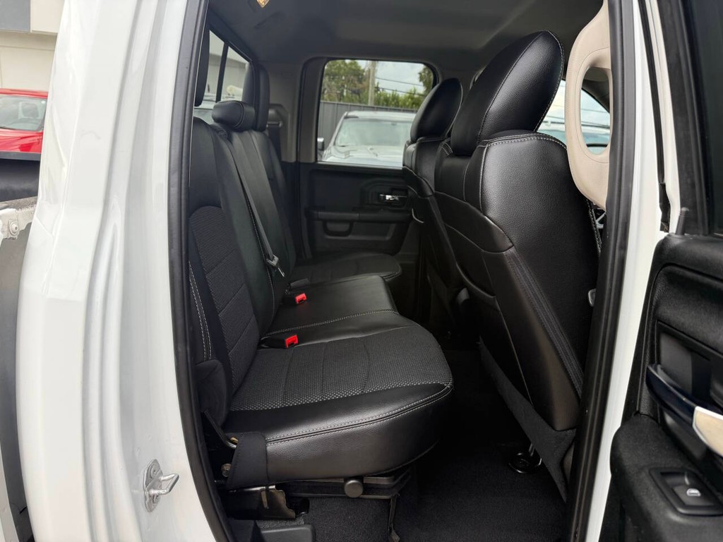 Ram 1500 Vehicle Full-screen Gallery Image 15