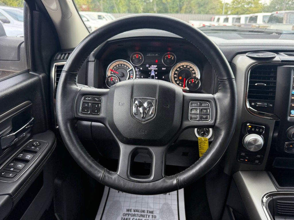 Ram 1500 Vehicle Full-screen Gallery Image 22