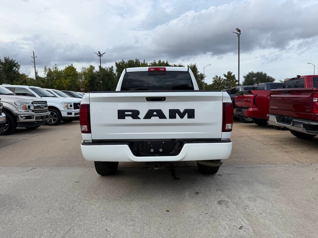 Ram 1500 Vehicle Full-screen Gallery Image 37