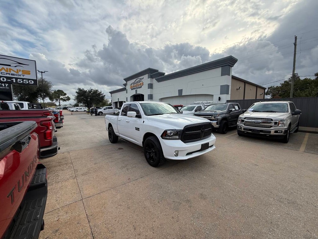 Ram 1500 Vehicle Full-screen Gallery Image 42