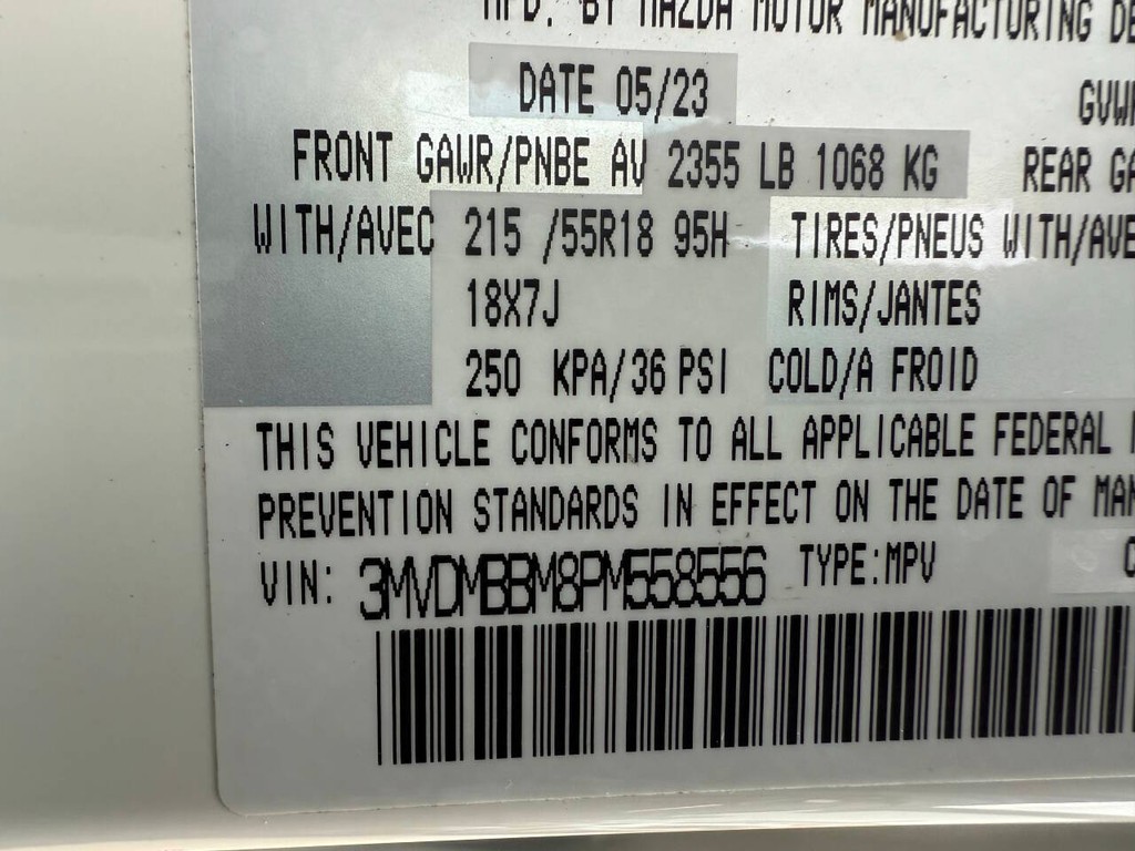 Mazda CX-30 Vehicle Full-screen Gallery Image 33