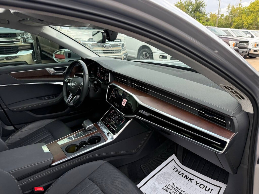 Audi A6 Vehicle Full-screen Gallery Image 09