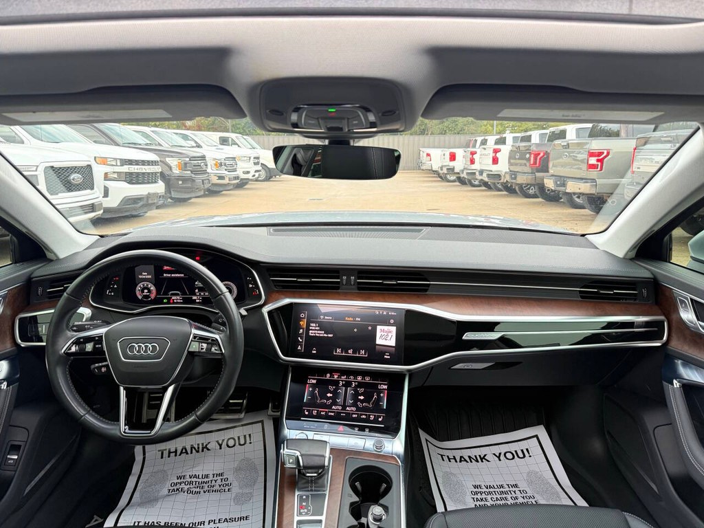 Audi A6 Vehicle Full-screen Gallery Image 17