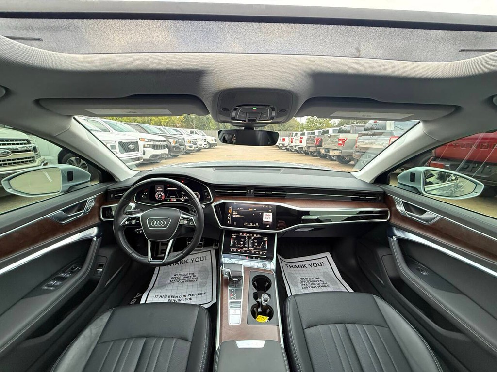 Audi A6 Vehicle Full-screen Gallery Image 18