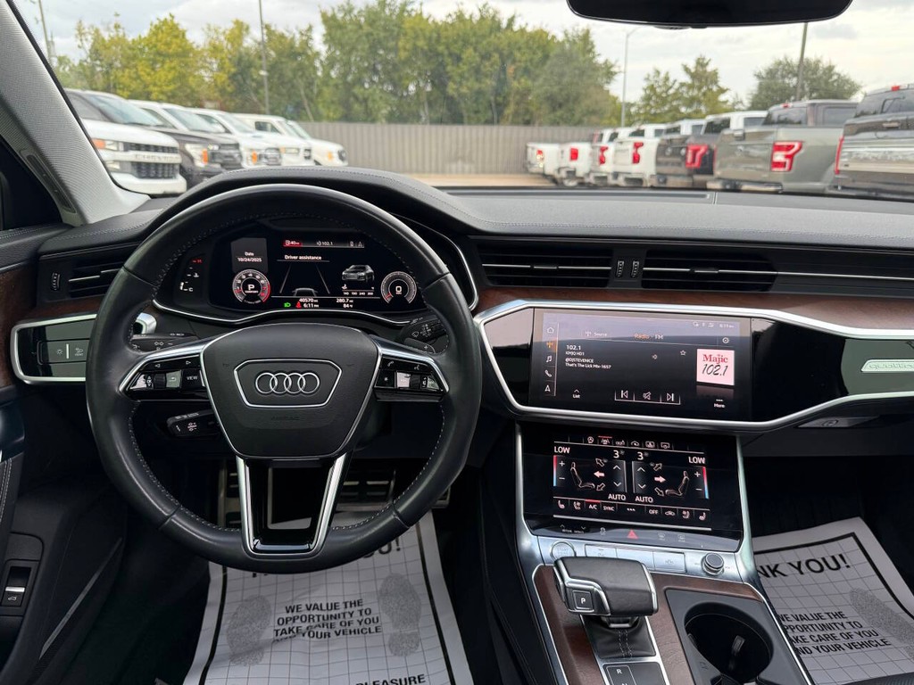 Audi A6 Vehicle Full-screen Gallery Image 21