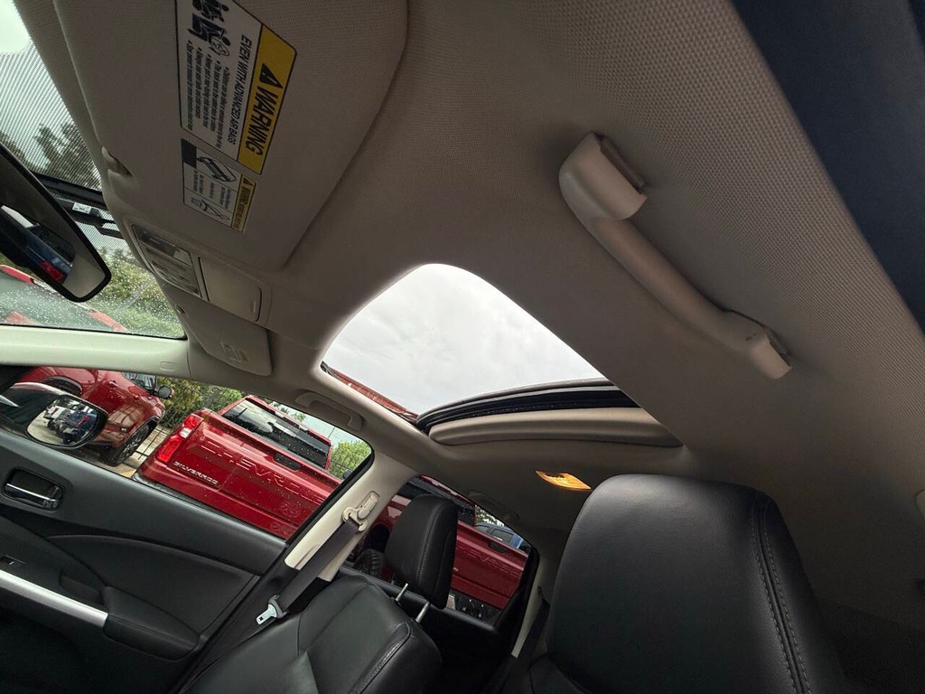 Honda CR-V Vehicle Full-screen Gallery Image 32