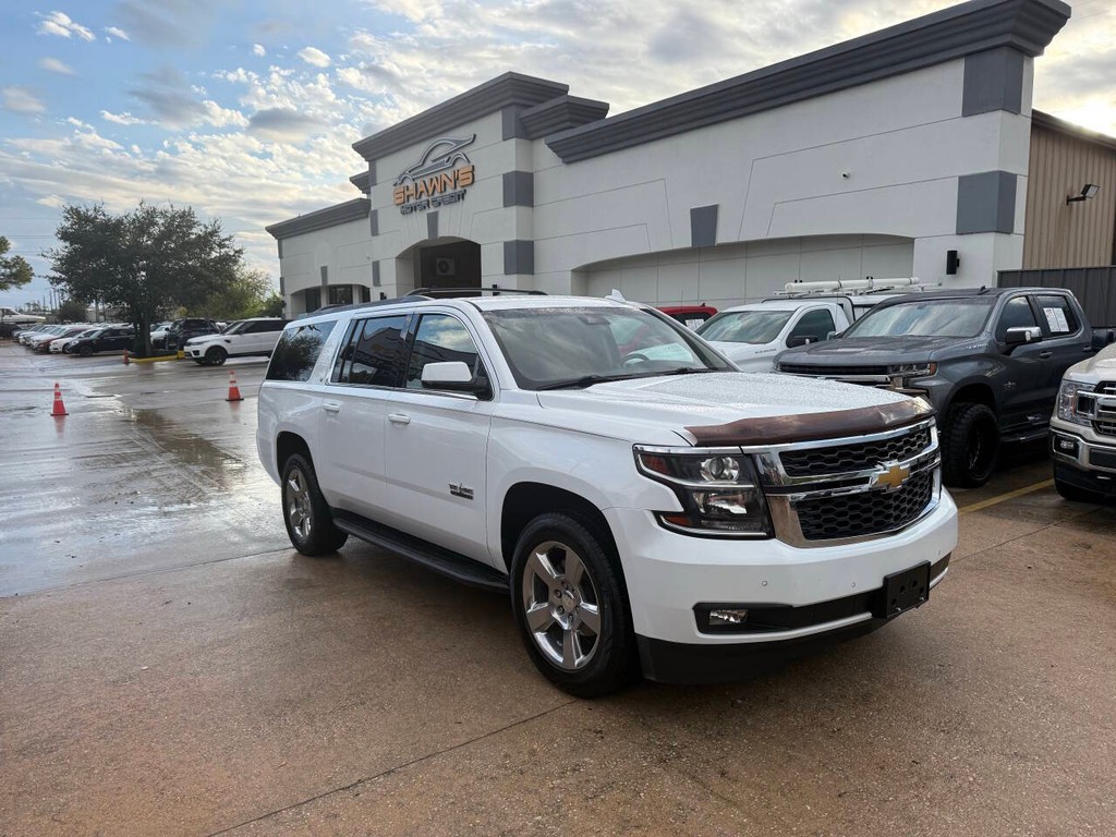 Chevrolet Suburban Vehicle Full-screen Gallery Image 44