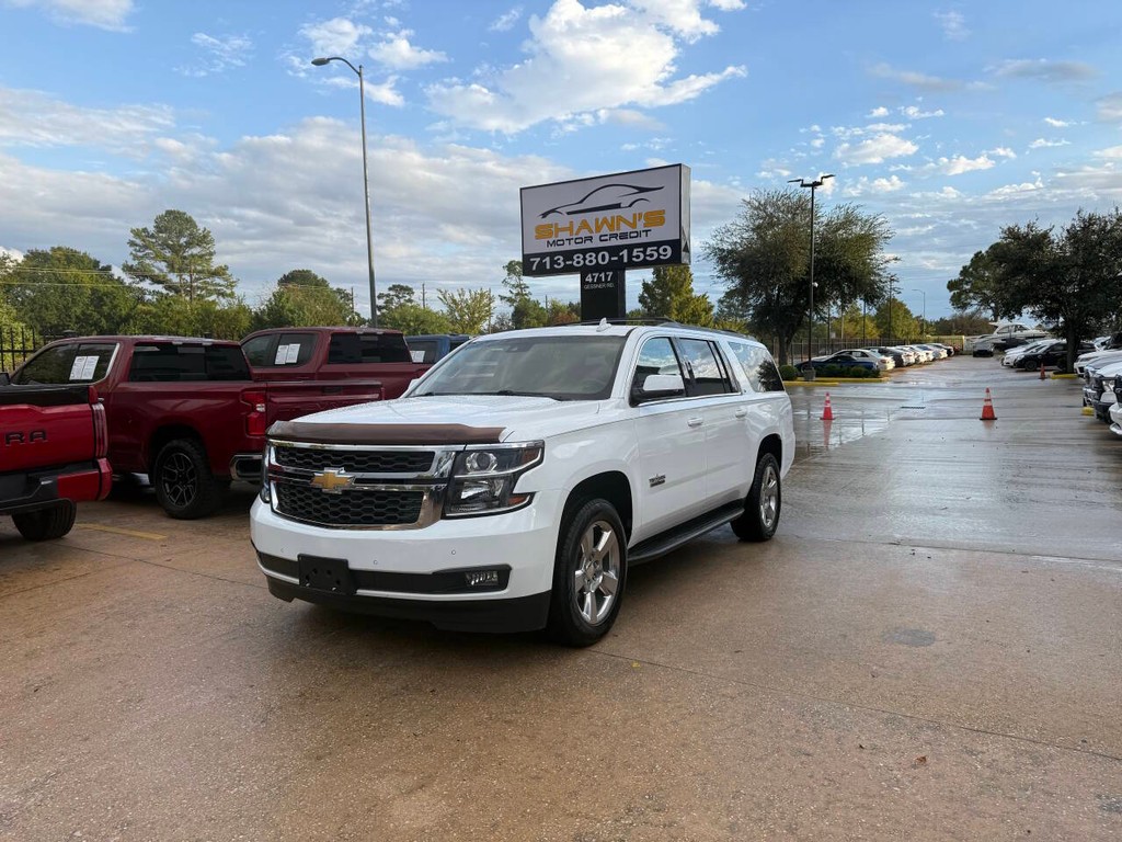 Chevrolet Suburban Vehicle Full-screen Gallery Image 45