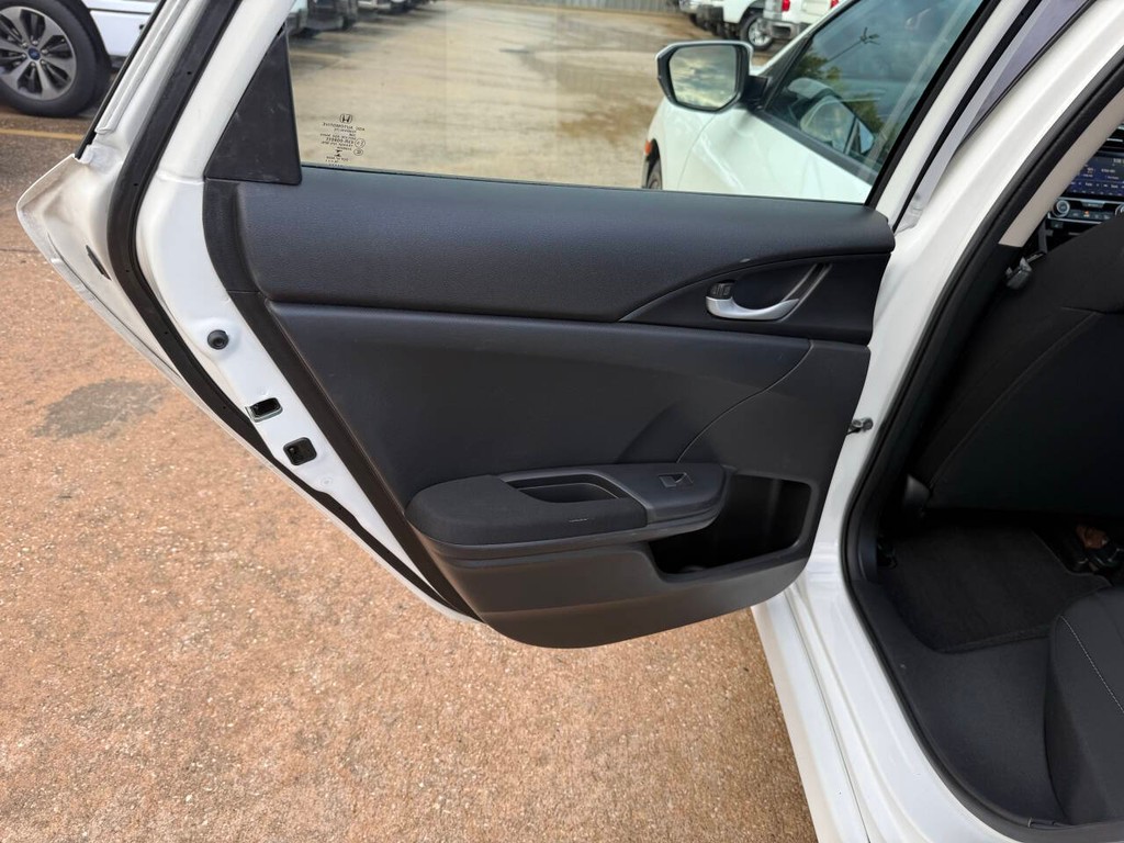 Honda Civic Sedan Vehicle Full-screen Gallery Image 14