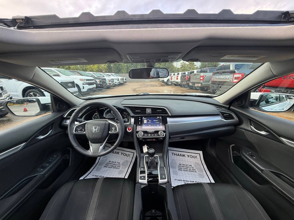 Honda Civic Sedan Vehicle Full-screen Gallery Image 18