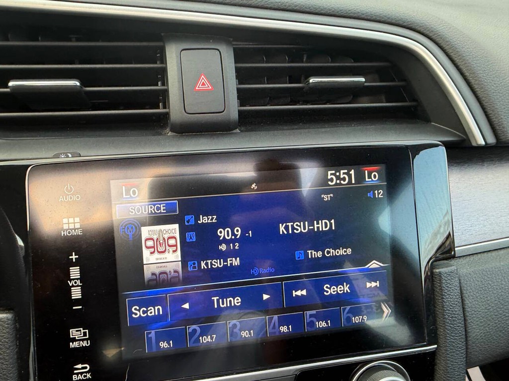 Honda Civic Sedan Vehicle Full-screen Gallery Image 25