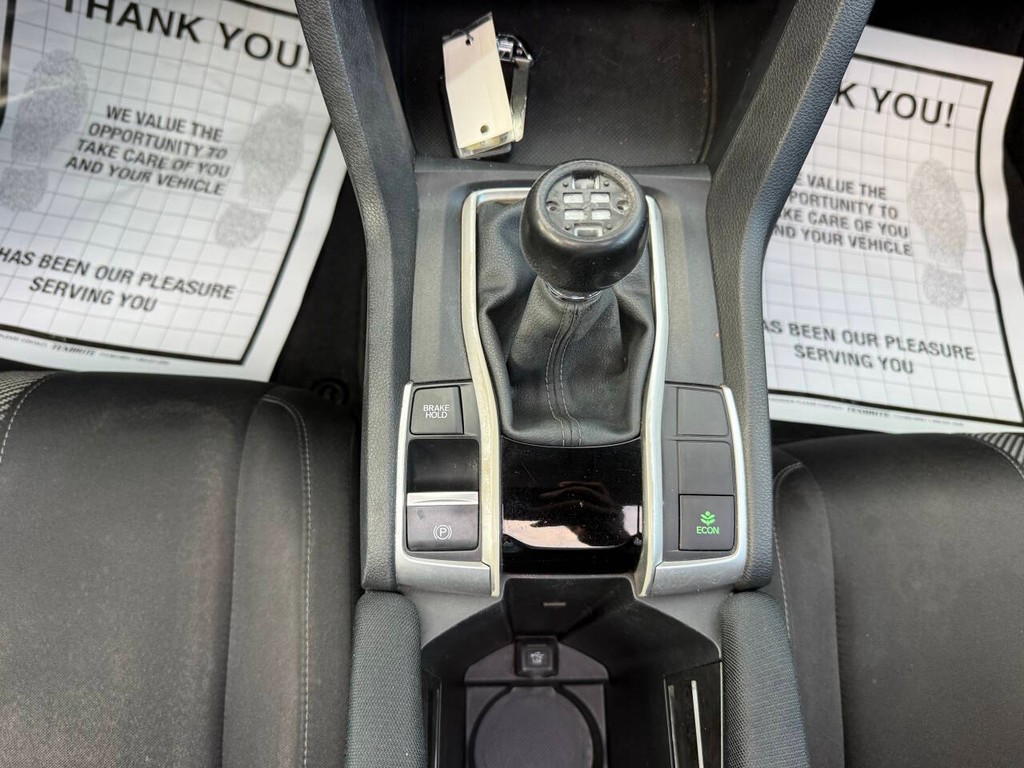 Honda Civic Sedan Vehicle Full-screen Gallery Image 28