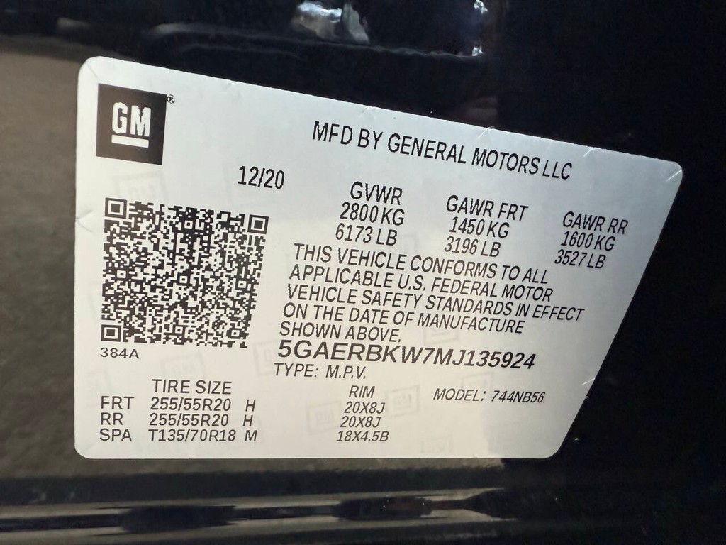 Buick Enclave Vehicle Full-screen Gallery Image 34