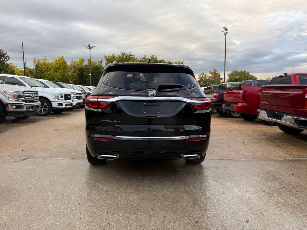 Buick Enclave Vehicle Full-screen Gallery Image 39