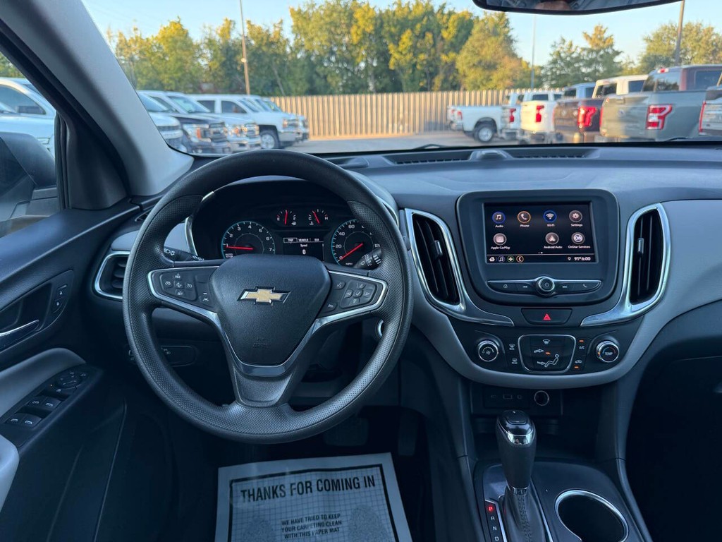 Chevrolet Equinox Vehicle Full-screen Gallery Image 20