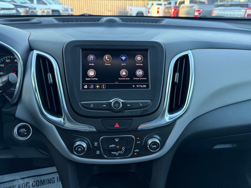 Chevrolet Equinox Vehicle Full-screen Gallery Image 23