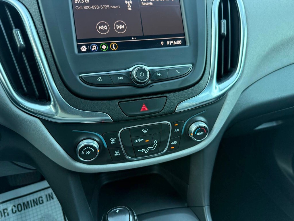 Chevrolet Equinox Vehicle Full-screen Gallery Image 26