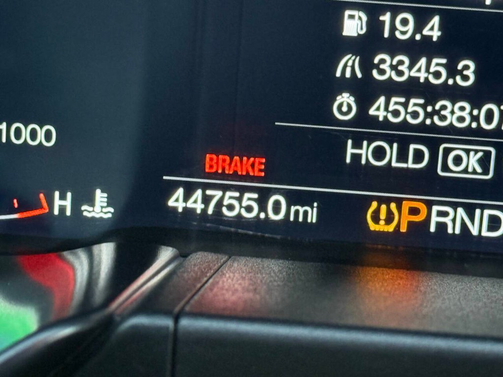 Ford Mustang Vehicle Full-screen Gallery Image 26