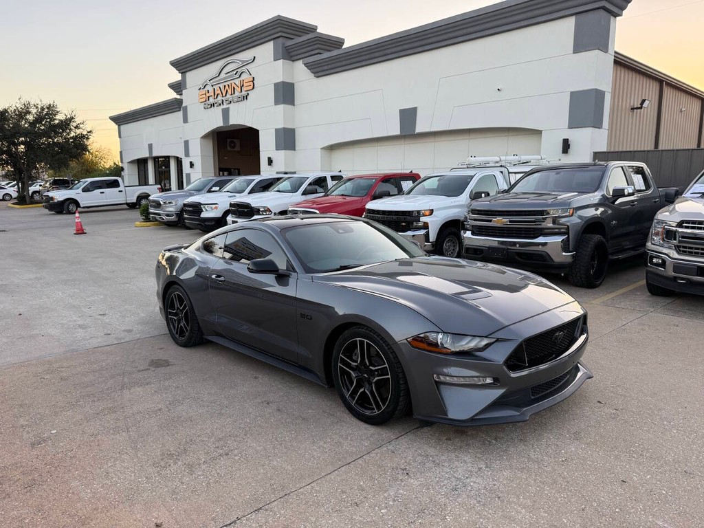 Ford Mustang Vehicle Full-screen Gallery Image 34