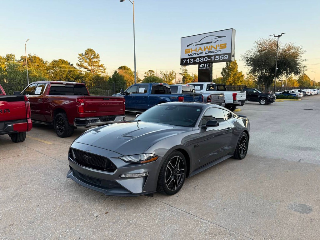 Ford Mustang Vehicle Full-screen Gallery Image 35