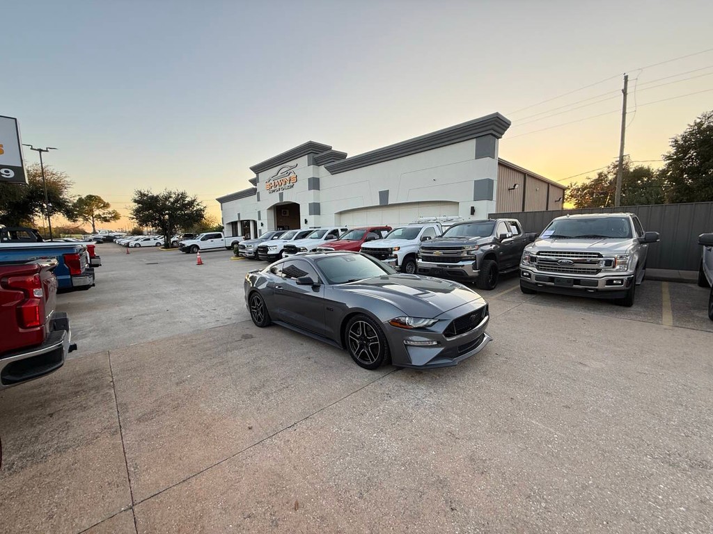 Ford Mustang Vehicle Full-screen Gallery Image 36