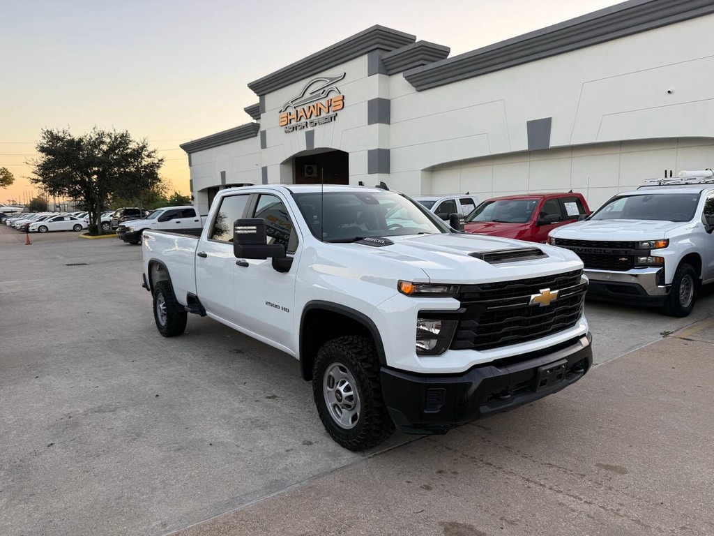 Chevrolet Silverado 2500HD Vehicle Full-screen Gallery Image 02