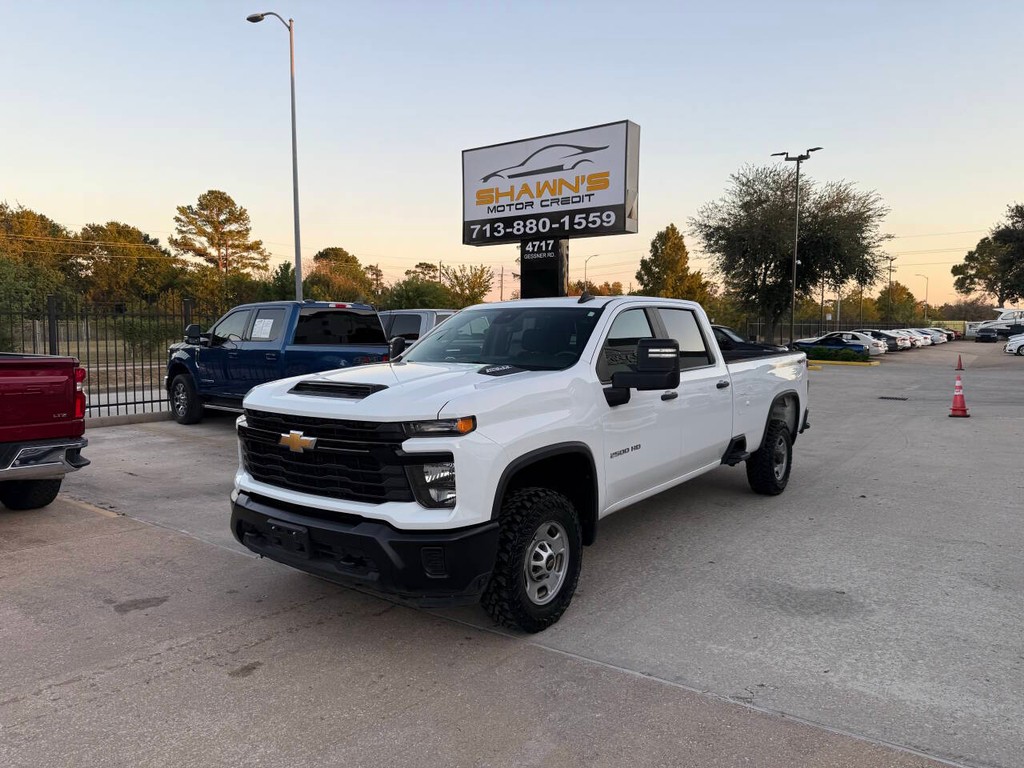 Chevrolet Silverado 2500HD Vehicle Full-screen Gallery Image 03