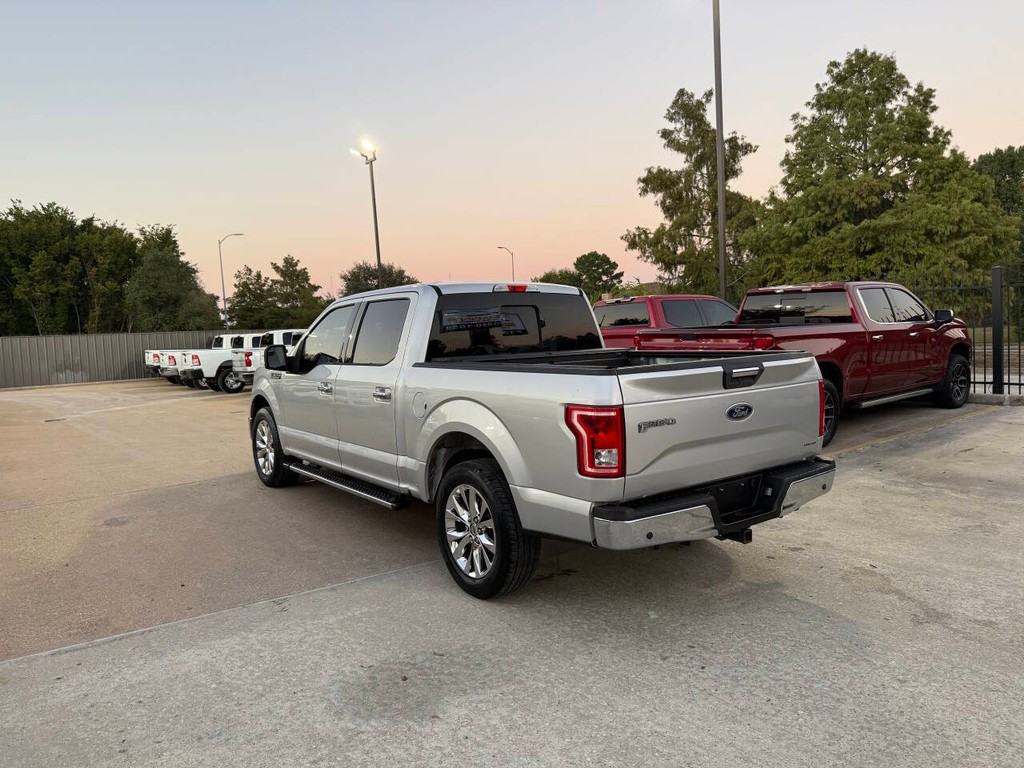 Ford F-150 Vehicle Full-screen Gallery Image 04